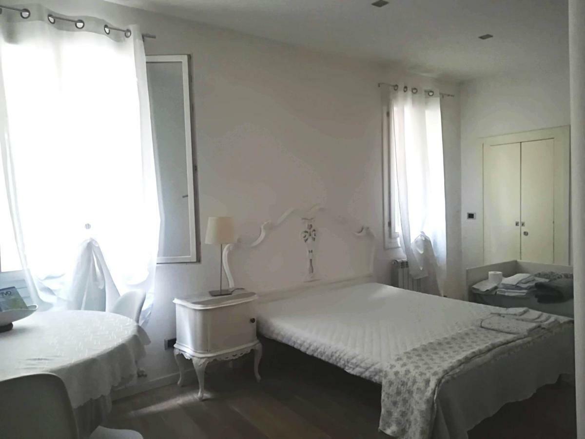 Апартаменты Casettaveneziana02704 Экстерьер фото